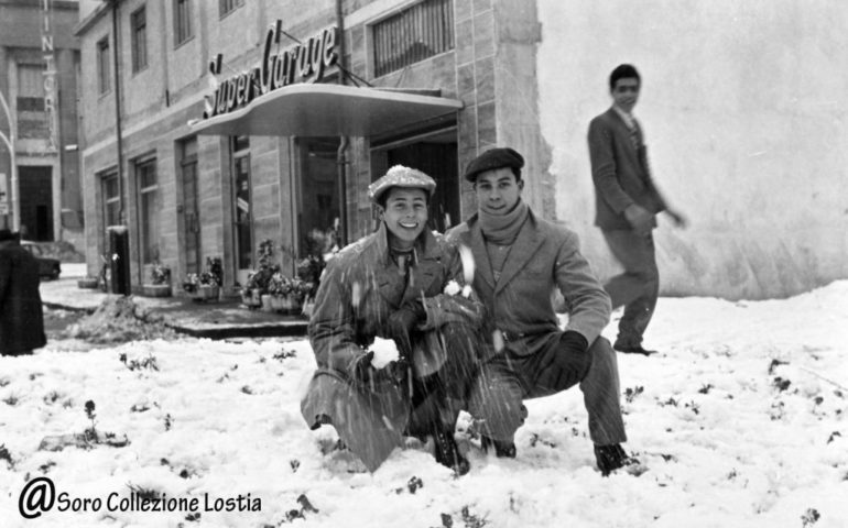 Piazza Repubblica, Cagliari, upim, nevicata , 1956