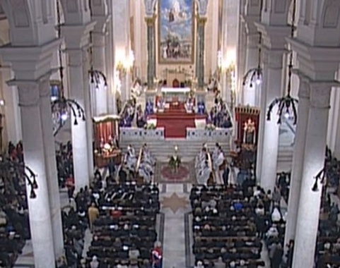 Ecco le foto dei funerali di Fra Lorenzo da Sardara. La basilica di Bonaria gremita per l’occasione