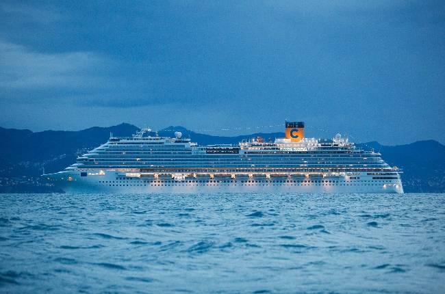 Una marea di turisti in città: domani arrivano 4500 crocieristi con la Costa