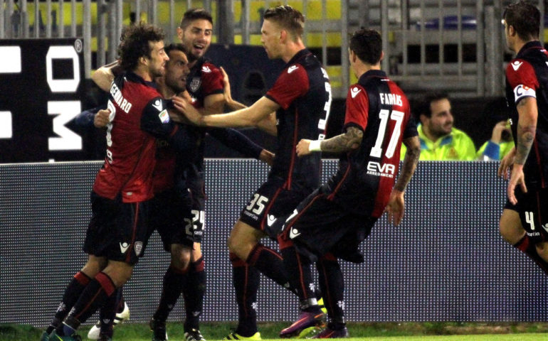 Cagliari, una vittoria che scaccia via fantasmi e paure. Rastelli è di nuovo saldo sulla sua panchina