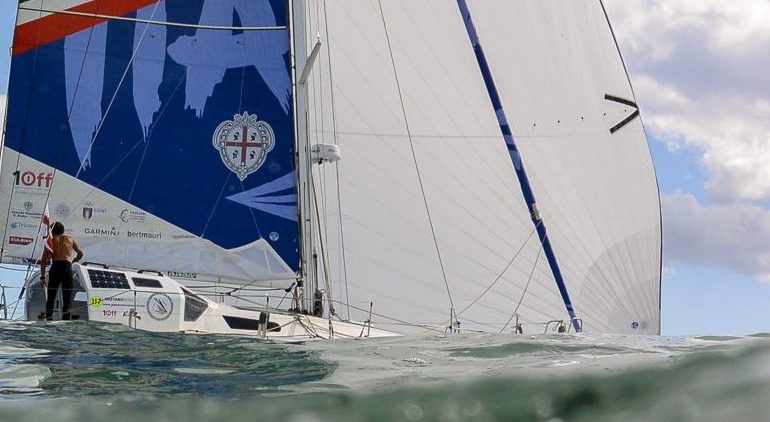 Danni non rilevanti sullo scafo di Italia: l’avventura a vela intorno al Mondo di Gaetano Mura continua