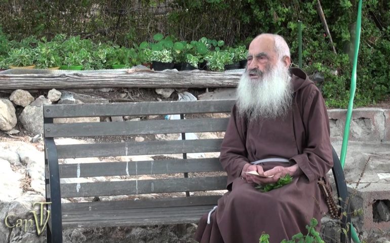 Accadde Oggi 16 dicembre 2016, addio a Fra Lorenzo, il frate del convento di fra Ignazio che curava i malati e amava le piante officinali