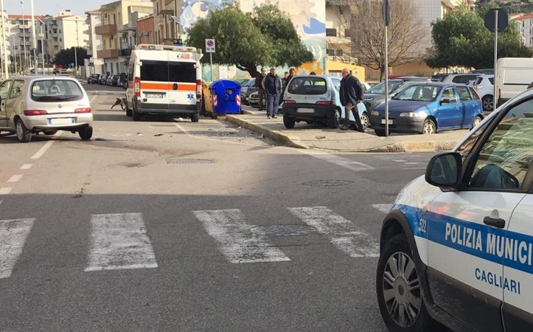 Cagliari, scontro tra Fiat 600: incidente con due persone ferite in via Mandrolisai