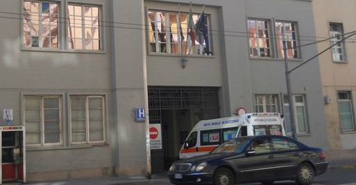 Giovane donna incinta usa pesticida per pidocchi, adesso è grave all’ospedale di Is Mirrionis