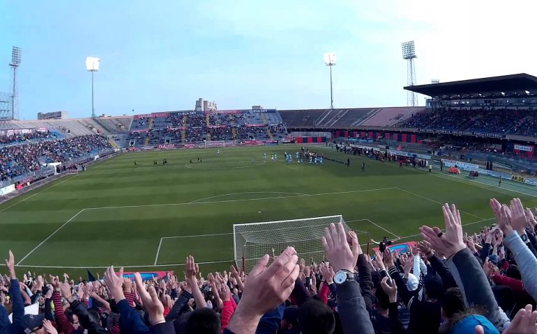 Curva Nord chiusa, per Cagliari-Bologna del 28, biglietti a 10 euro in tutti i settori