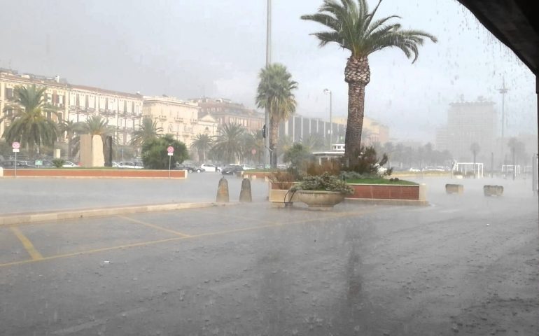 Maltempo, bomba d’acqua e grandine su Cagliari e l’Hinterland