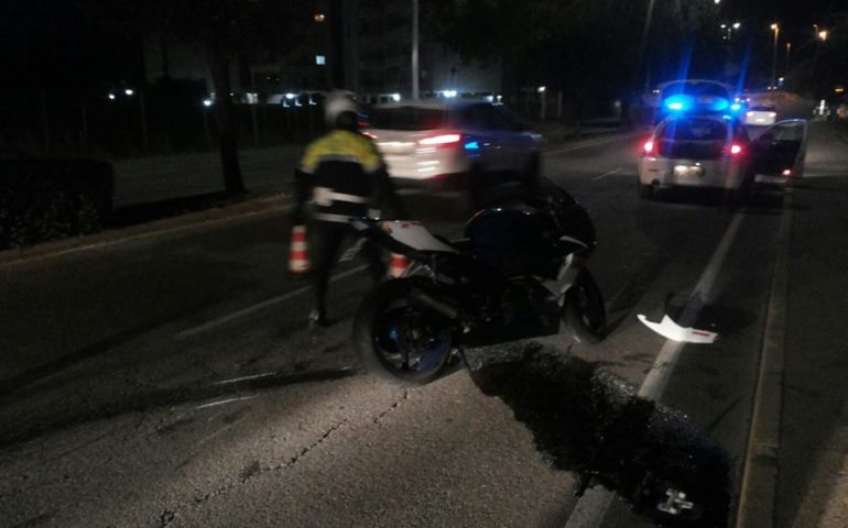 Selargius, 37enne motociclista senza patente e assicurazione cade e viene ricoverato all’Ospedale Marino