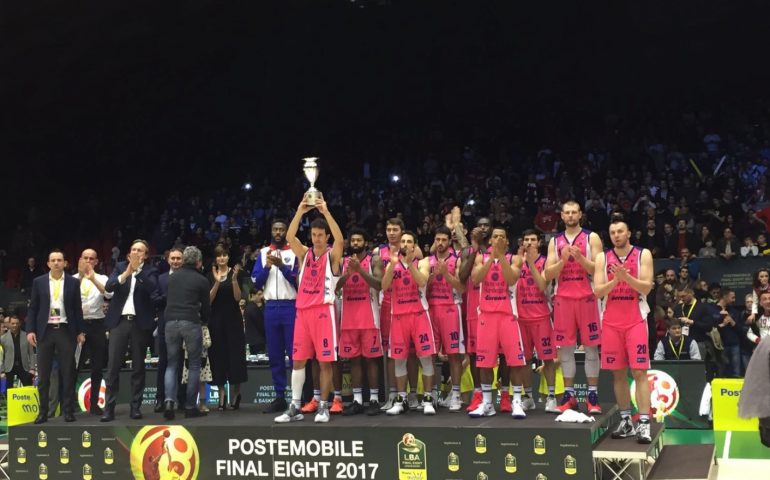 Dinamo Sassari che peccato: lotta fino alla fine ma l’Armani Milano è più efficace e vince la Coppa Italia