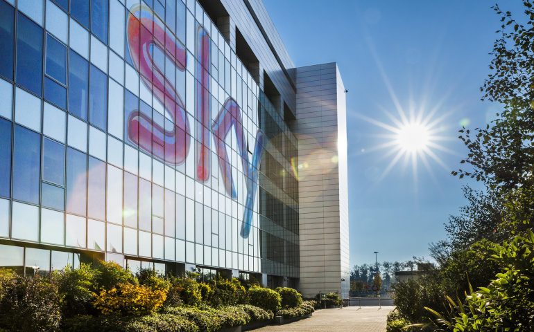 La vertenza Sky approda in Regione: a rischio i 900 posti di lavoro del call center