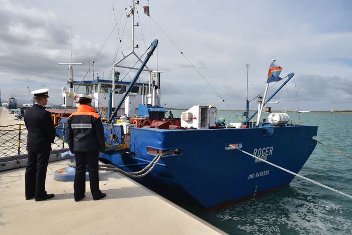 Documenti falsi per il mercantile “Roger” bloccato nel porto di Cagliari, convalidato il sequestro