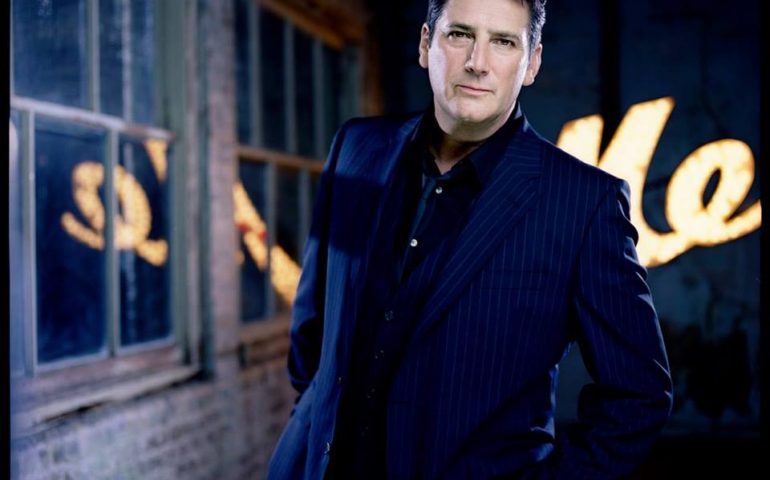 L’ex Spandau Ballet Tony Hadley a Cagliari: il mito delle ragazzine negli anni Ottanta canterà il 26 luglio all’Arena Sant’Elia