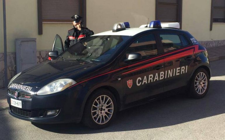 Sorpreso mentre ruba alla Rinascente minaccia i vigilantes con un taglierino, in carcere pregiudicato di Cagliari