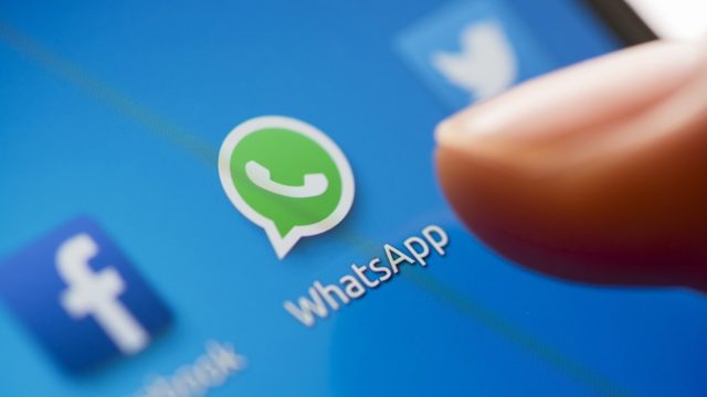 Tecnologia, WhatsApp: come trasformare i messaggi vocali in testo