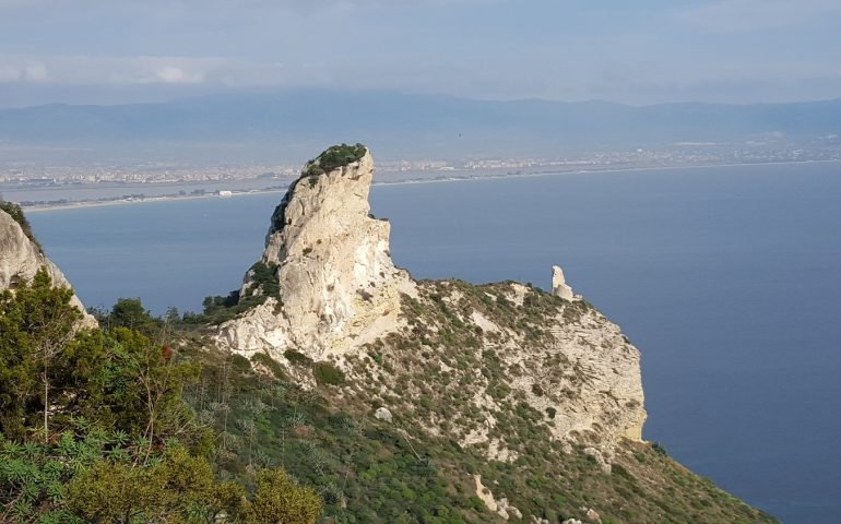 Cagliari, alla scoperta dei resti delle torri di Sant’Elia. La storia dei baluardi che difesero la città da Saraceni e Francesi