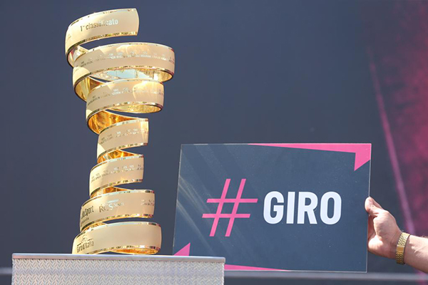 Il trofeo del Giro d'Italia