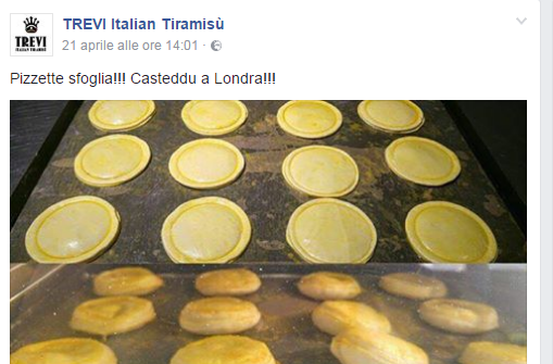 Anche Londra ha scoperto da tempo la pizzetta sfoglia cagliaritana. Continua il successo in un bar di South Kensighton