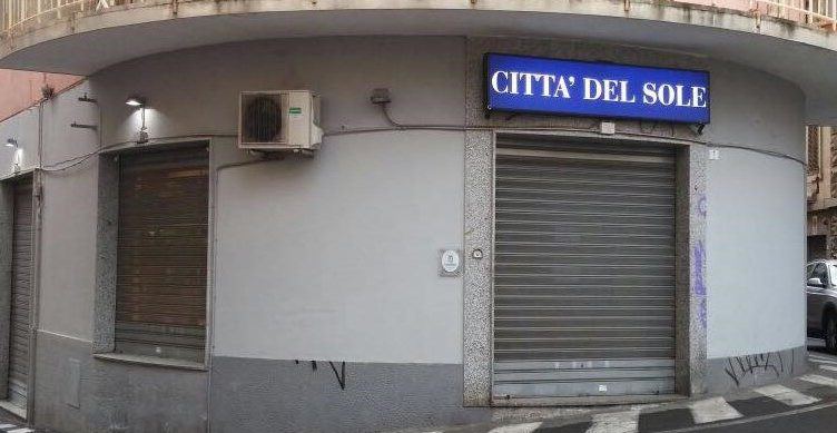 Chiude a Cagliari un altro negozio storico, serrande abbassate dopo 28 anni anche per la Città del Sole