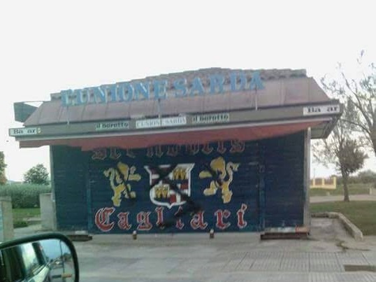 Dopo il raid di Sassari una svastica fa la sua comparsa sul logo degli Sconvolts cagliaritani