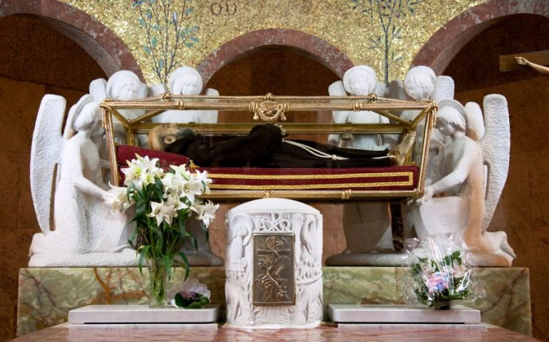 Il corpo imbalsamato di Sant'Ignazio da Laconi.