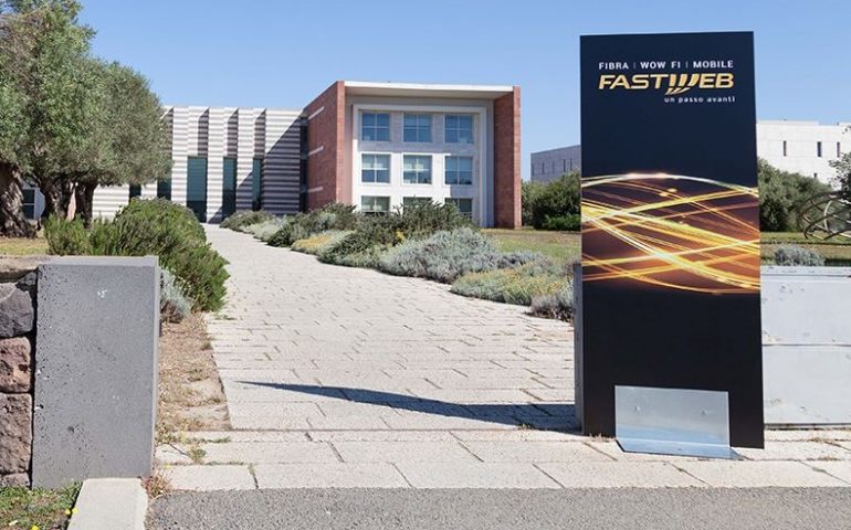 Il colosso delle Tlc Fastweb sbarca in Sardegna: inaugurata la sede a Sa Illetta