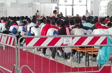 migranti sbarco cagliari