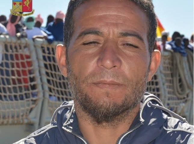 Identificato uno degli scafisti che ha condotto, ieri mattina, i migranti a Cagliari