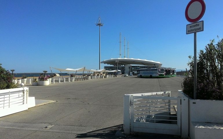 G7 a Cagliari: per i ministri cena al Terminal Crociere, simbolo dell’arretratezza dei trasporti in Sardegna