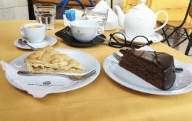 La torta Sacher e la torta della nonna 