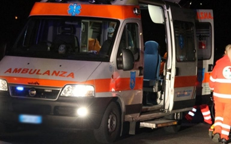 ambulanza incidente capoterra macchiareddu donna morta