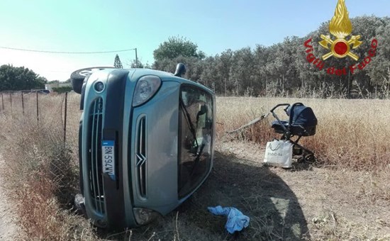 Incidente a Quartu, auto fuori strada, neonato trasportato in ospedale