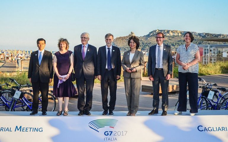 Il tour in bici al Poetto mette fine al G7: sarà ora, adesso, di pensare agli spostamenti di noi sardi?