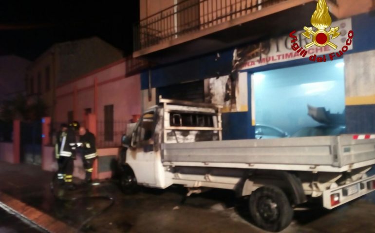 bruca autocarro a elmas