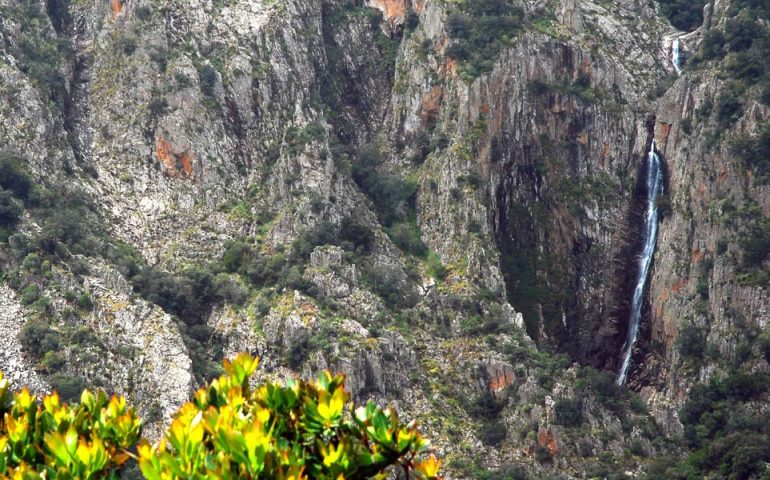 Ritrovati i due bambini e la madre: tratti in salvo tre escursionisti tedeschi dispersi nelle montagne di Villacidro