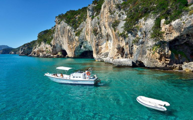 Aumentano gli arrivi dei turisti internazionali in Sardegna, negli ultimi dieci anni la crescita è stata quasi del 15 per cento in più