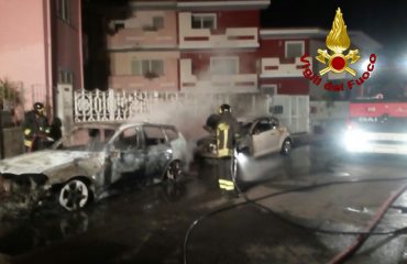 Incendio auto Assemini Vvf 3