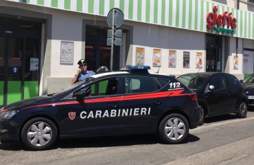 rapina gambia gieffe via nuoro carabinieri