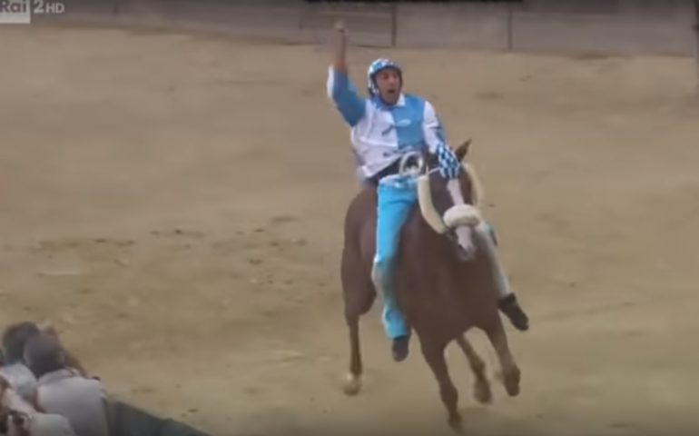 Carlo Sanna contrada dell'Onda Palio di Siena Porto Alabe 2