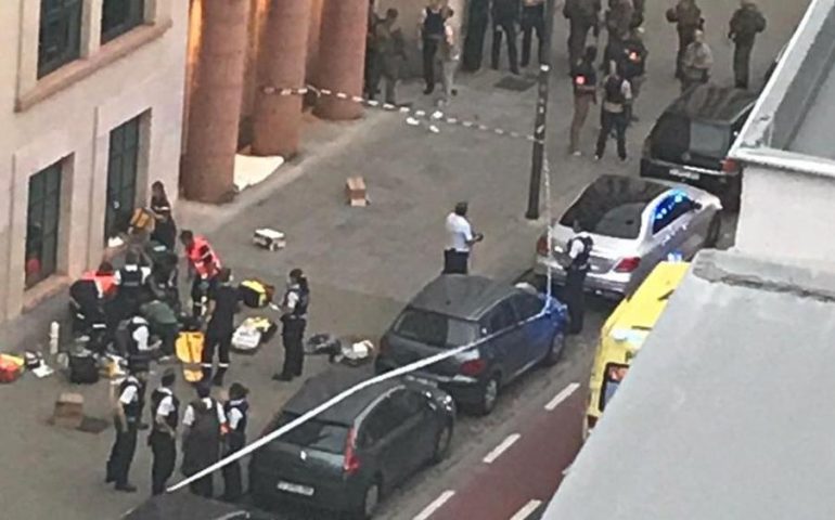Doppio attacco nella notte: a Londra e Bruxelles militari assaliti da presunti jihadisti
