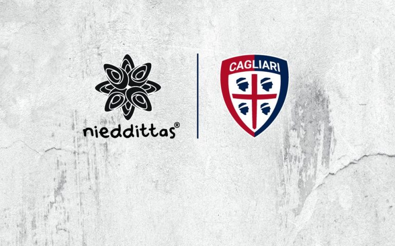 Il Cagliari Calcio annuncia un nuovo sponsor: il logo dell’azienda sarda Nieddittas comparirà sulla maglia per i prossimi tre campionati