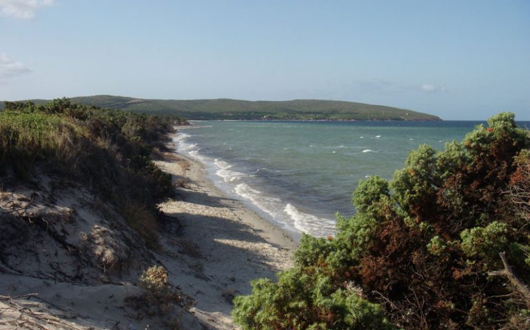 Ritrovato il cadavere di un uomo nella spiaggia di Masainas