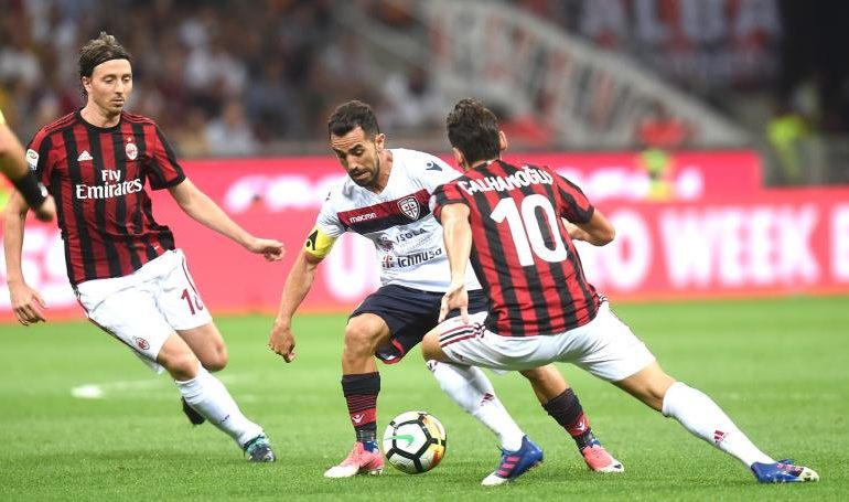Il Cagliari domina, spreca e torna a casa senza punti: il Milan vince per 2-1
