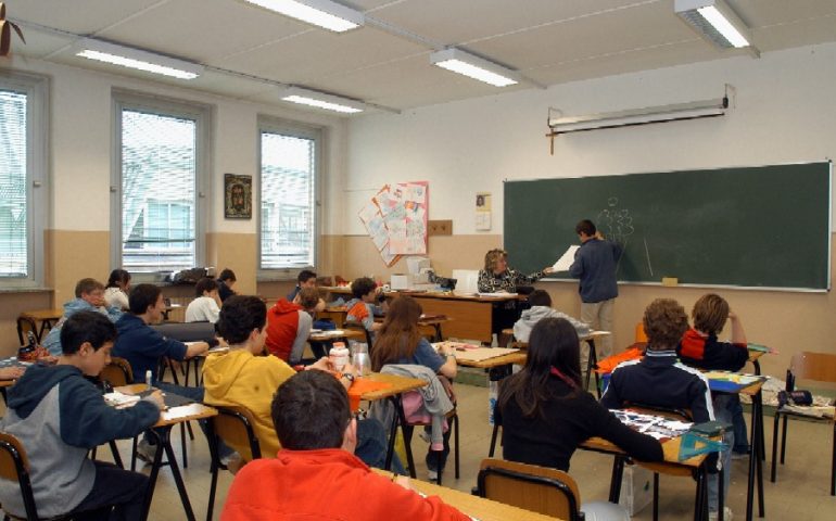 Gli studenti sardi sono tra i meno virtuosi d’Italia. Sulla base delle pagelle e dei dati pubblicati dal Ministero, i giovani isolani hanno fatto registrare i dati peggiori