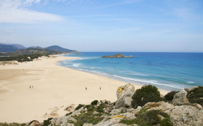 Cinque spiagge sarde tra i dieci lidi da sogno italiani