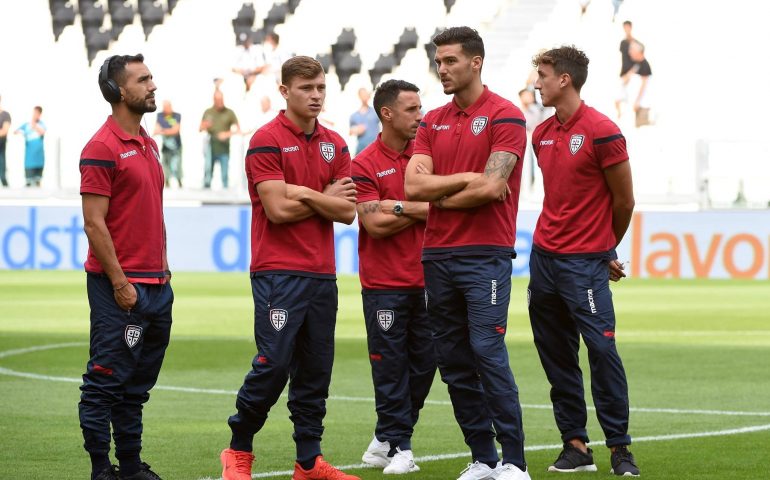 Foto calciatori del Cagliari