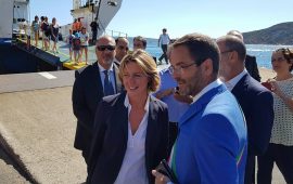 La Ministra della Salute Lorenzin con il sindaco di La Maddalena Luca Montella - Foto Amministrazione Comunale La Maddalena