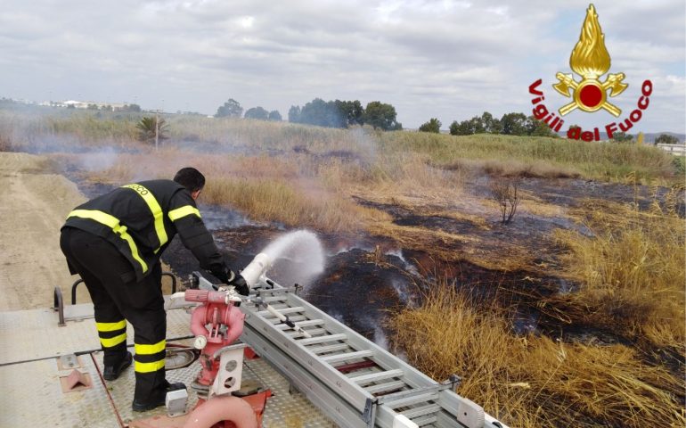 Incendio di Molentargius: la Regione installa una centralina per il monitoraggio dell’aria