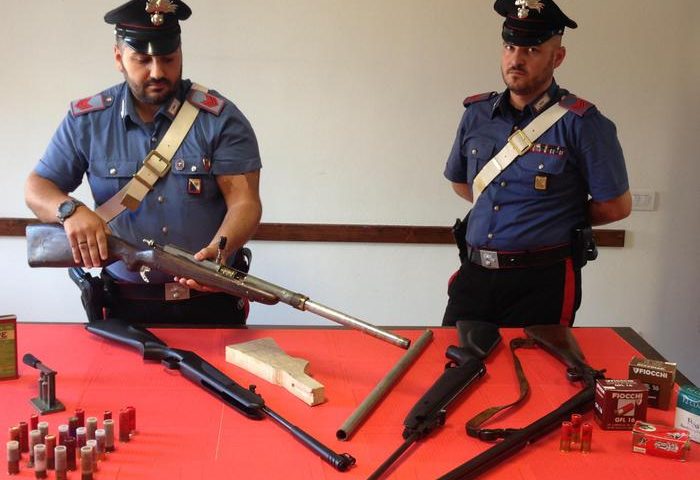Villacidro, costruiva fucili artigianali in casa, arrestato un 45enne disoccupato