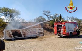 incendio container rifiuti santa greca decimomannu