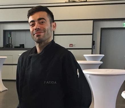 La foto di Mattia pubblicata dallo staff del ristorante Fadda Sardische Spezialitaten