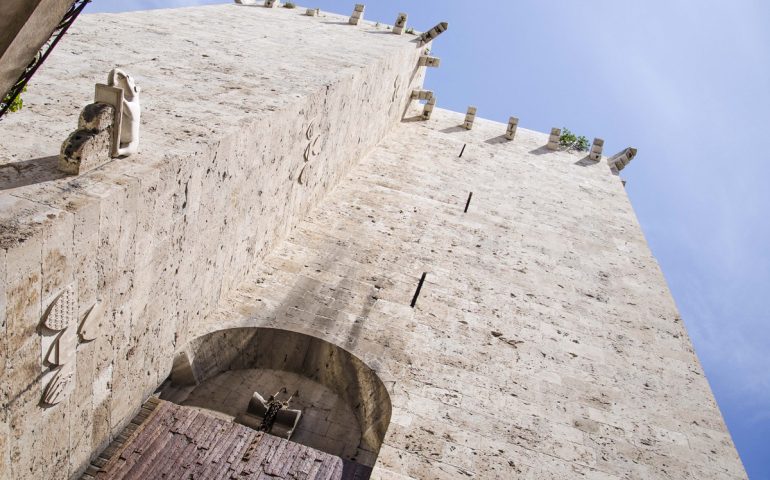 Lo sapevate? In epoca spagnola la Torre dell’Elefante venne utilizzata anche come carcere e alle sue porte venivano appese le teste mozzate dei prigionieri condannati a morte